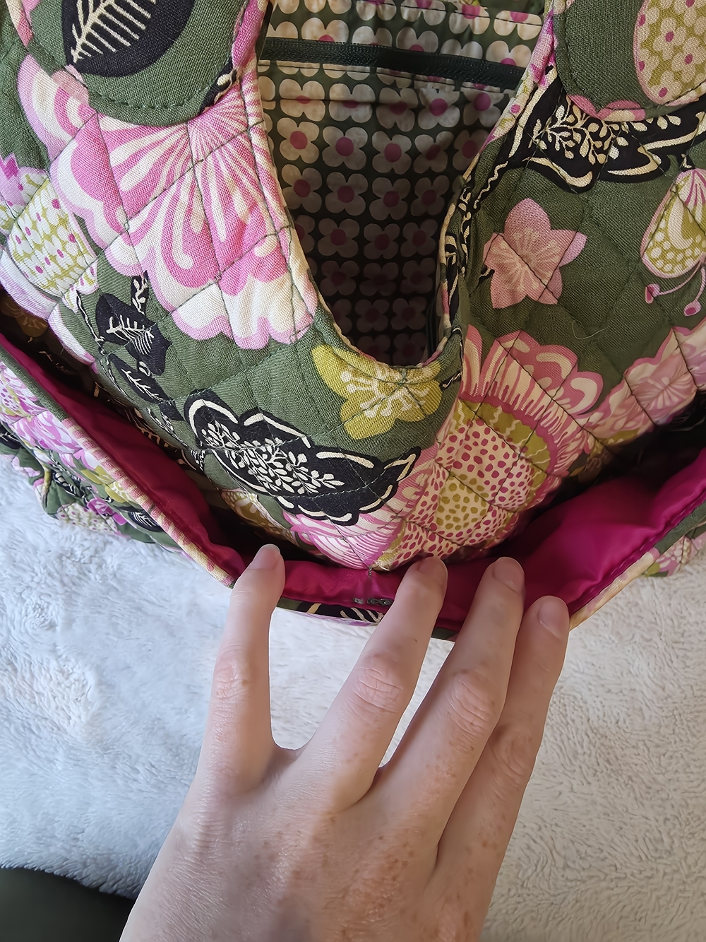 Vera Bradley Glenna Bag - Picture 2 of 12